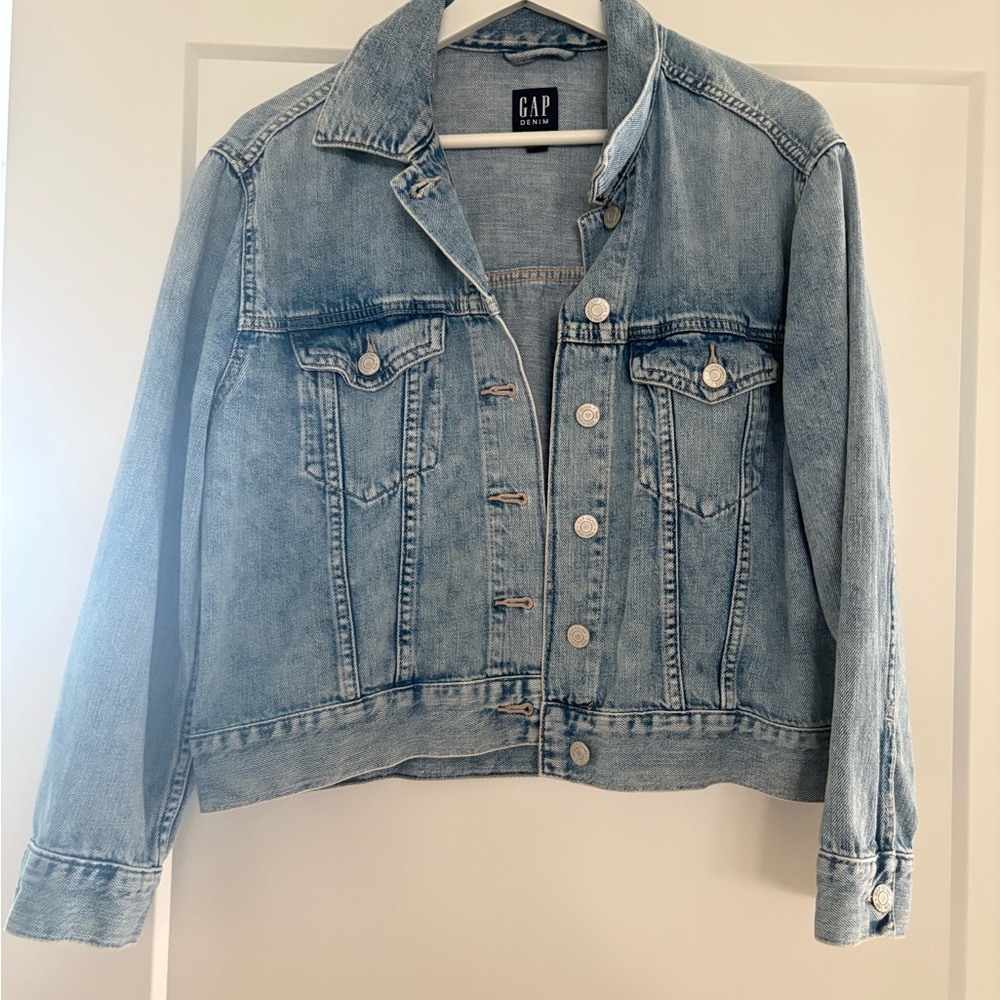 GAP Women's Classic Blue Jean Jacket